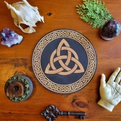 Triquetra Altar Tile